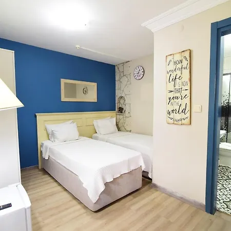 Kekik Alaçatı Mayko Hotel 2*