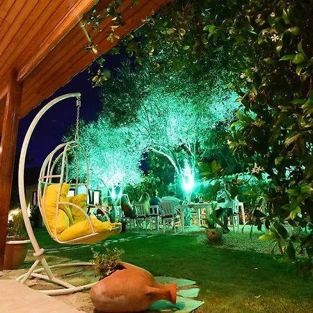 Kekik Alaçatı Mayko Hotel