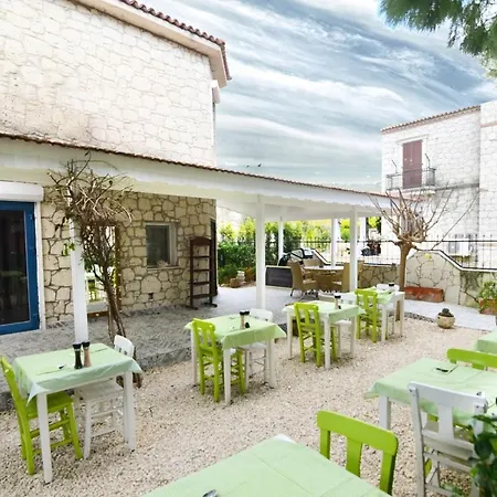 Hotel Kekik Alaçatı Mayko 2*