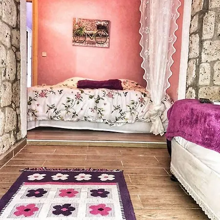 Kekik Alaçatı Mayko