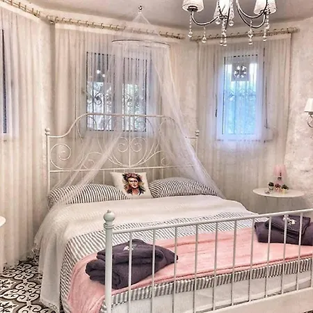 Kekik Alacati Mayko Hotel Cesme